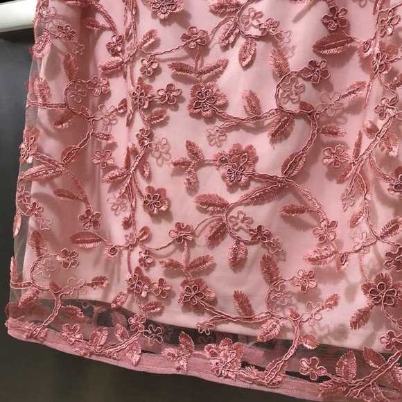 Adrianna Papell. Off-shoulder. Soft Rose pink. Size 6. Like new - Picture 5 of 9